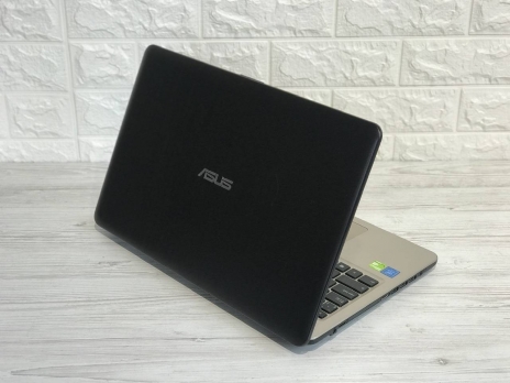 БВ Ноутбук Asus F540 15.6 FHD Intel N4200 ( 4 ЯДРА ) 4 RAM 1000 HDD NVIDIA 920MX 2 ГБ