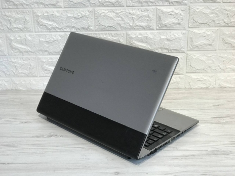 БВ Ноутбук Samsung RV511 15.6 Intel i3-M380 4 RAM 128 SSD NVIDIA 315M 512 МБ