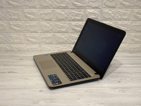 БВ Ноутбук Asus VivoBook X540M 15,6 Intel N5000 ( 4 ЯДРА ) 4 RAM 500 HDD