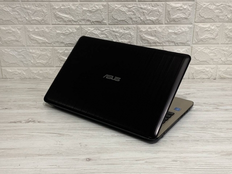 БВ Ноутбук Asus VivoBook X540M 15,6 Intel N5000 ( 4 ЯДРА ) 4 RAM 500 HDD