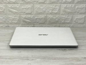 БВ Ноутбук Asus X550C 15.6 Intel i3-3217U 8 RAM 120 SSD NVIDIA GT 720M 2 ГБ