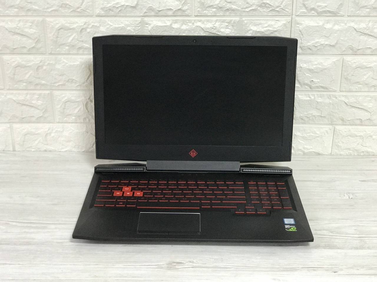 БВ Ноутбук HP Omen 15 15.6 FHD IPS Intel i7-7700HQ 16 RAM 256 SSD 1000 HDD NVIIDA GTX 1050 4 ГБ