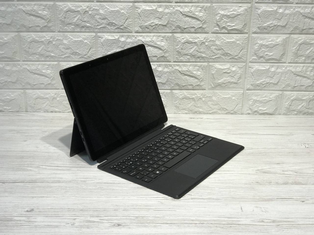 БВ Ноутбук-планшет Dell Latitude 5285 T17G 12.5" IPS FHD + TOUCH Intel i5-7300U 8 RAM 256 SSD Intel HD Graphics 620
