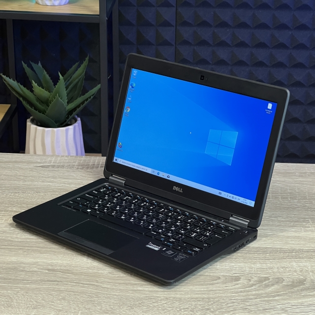 БВ Ноутбук Dell Latitude E7250 12.5 Intel i5-5300U 8 RAM 256 SSD Intel HD Graphics 5500 RKG