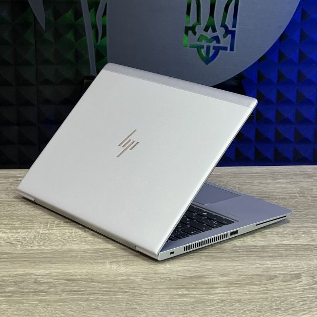 БВ Ноутбук HP Elitebook 830 G5 WiFi 13.3 IPS FHD Intel i5-8350U 8 RAM 256 SSD Intel HD Graphics 620 RKG