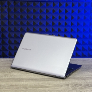 БВ Ноутбук Samsung NP535U3C 13.3" AMD Dual-Core A6-4455M 8 RAM 128 SSD AMD Radeon HD7500G