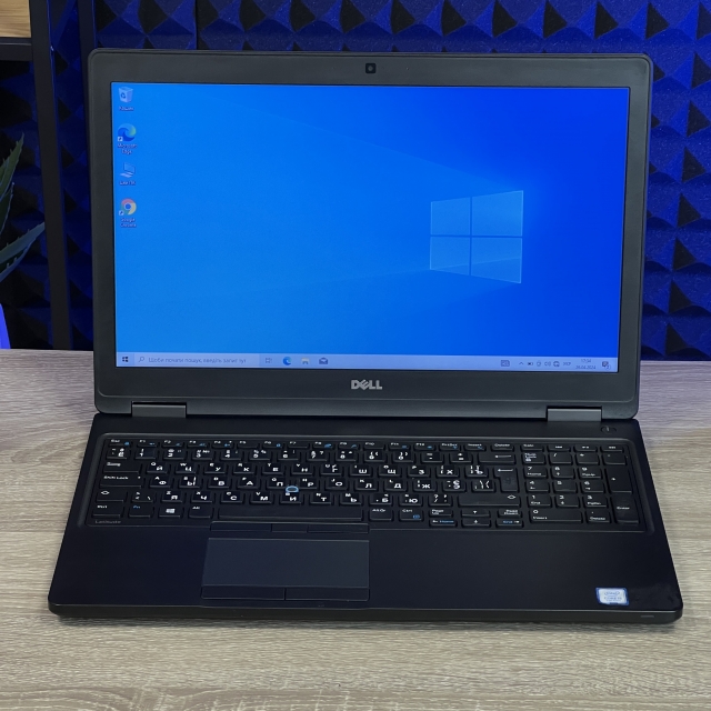 БВ Ноутбук Dell Latitude 5580 15.6" FHD IPS Intel i5-6200U 8 RAM 256 SSD Intel HD Graphics 520