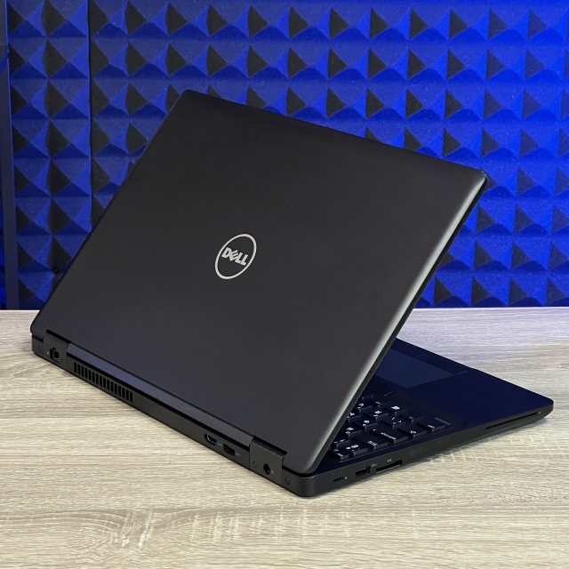 БВ Ноутбук Dell Latitude 5580 15.6" FHD IPS Intel i5-6200U 8 RAM 256 SSD Intel HD Graphics 520
