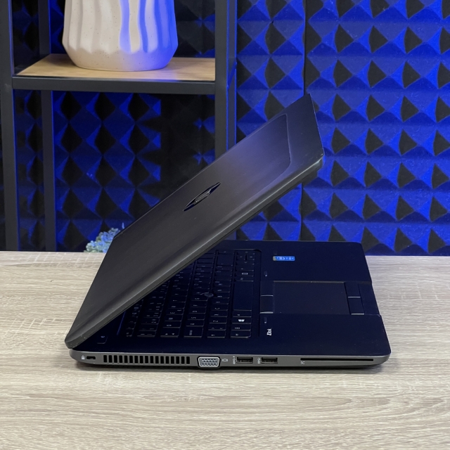 БВ Ноутбук HP ZBook 15U G2 Black 15.6" FHD Intel i5-5300U 16 RAM 256 SSD AMD Radeon R7 M265 2 ГБ