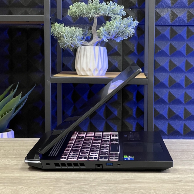 Ноутбук Acer Nitro 5 AN515-58-55ZG 15.6 FHD IPS 144Hz Intel i5-12450H 16 RAM 512 SSD NVIDIA GeForce RTX 3050 4 ГБ БВ