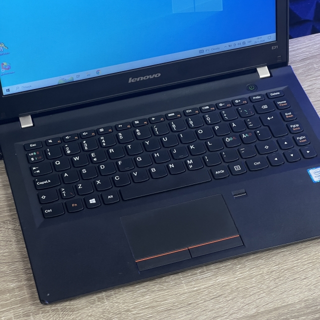 БВ Ноутбук Lenovo E31-80 13.3" HD Intel i3-6006U 8 RAM 128 SSD Intel HD Graphics 520 УЦІНКА