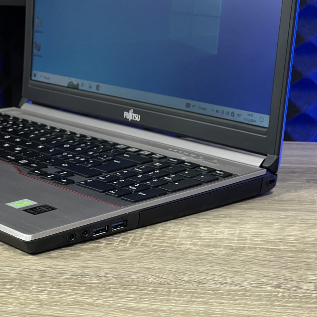 БВ Ноутбук Fujitsu Lifebook E754 15.6" FHD IPS Intel i7-4712MQ 8 RAM 240 SSD Intel HD Graphics 4600