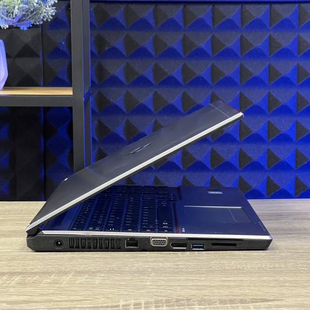 БВ Ноутбук Fujitsu Lifebook E754 15.6" FHD IPS Intel i7-4712MQ 8 RAM 240 SSD Intel HD Graphics 4600