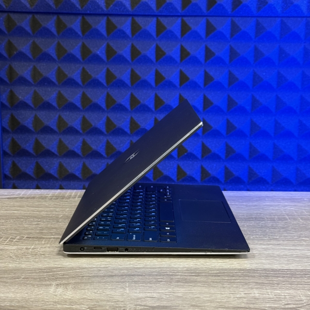 БВ Ноутбук Dell XPS P54G 13.3" TOUCH 3k IPS Intel i7-7500U 16 RAM 256 SSD Intel HD Graphics