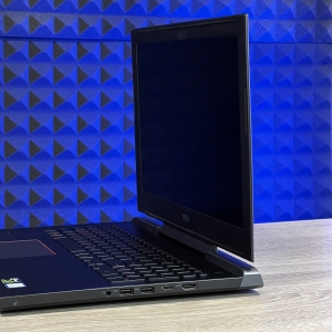 Ноутбук Dell 7577 15.6" FHD IPS Intel i7-7700HQ 16 RAM 512 SSD  NVIDIA GeForce GTX 1060 Max-Q 6 ГБ БВ
