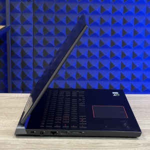 Ноутбук Dell 7577 15.6" FHD IPS Intel i7-7700HQ 16 RAM 512 SSD  NVIDIA GeForce GTX 1060 Max-Q 6 ГБ БВ