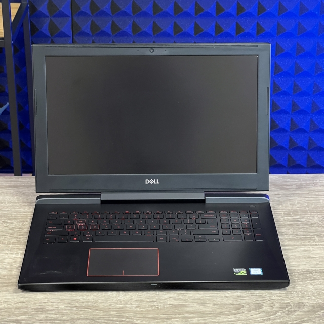 Ноутбук Dell 7577 15.6" FHD IPS Intel i7-7700HQ 16 RAM 512 SSD  NVIDIA GeForce GTX 1060 Max-Q 6 ГБ БВ