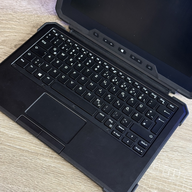 БВ Захищений Ноутбук-планшет Dell Latitude 7212 Rugged Extreme 11.6" TOUCH FHD IPS Intel Core i5-7300U 8 RAM 1000 SSD Intel HD Graphics 620