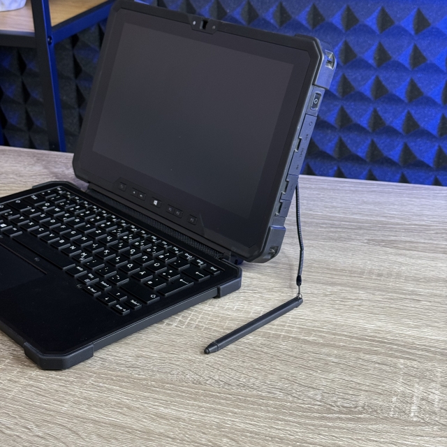 БВ Захищений Ноутбук-планшет Dell Latitude 7212 Rugged Extreme 11.6" TOUCH FHD IPS Intel Core i5-7300U 8 RAM 1000 SSD Intel HD Graphics 620