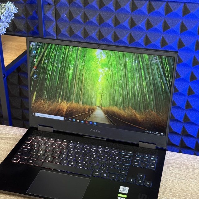 БВ Ноутбук HP Omen 15 15.6" 144Hz FHD IPS Intel Core i5-10300H 16 RAM 500 SSD NVIDIA GeForce GTX 1660 Ti 6 ГБ