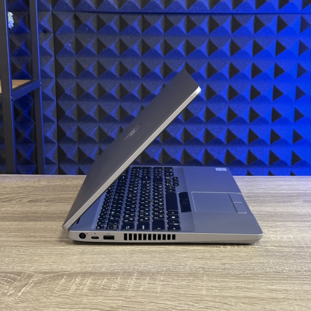 БВ Ноутбук Dell Latitude 5510 15.6" FHD IPS Intel Core i5-10210U 8 RAM 256 SSD Intel UHD Graphics