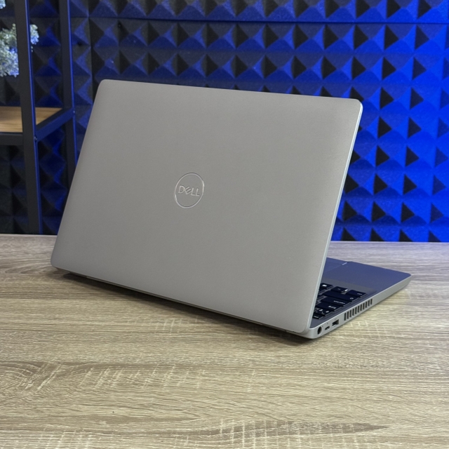 БВ Ноутбук Dell Latitude 5510 15.6" FHD IPS Intel Core i5-10210U 8 RAM 256 SSD Intel UHD Graphics