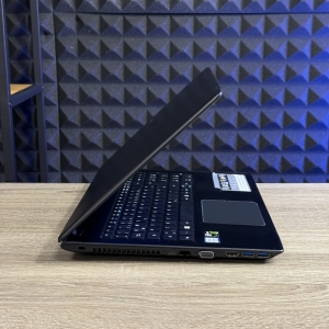 БВ Ноутбук Acer E5-575G-56Y2 15.6" FHD Intel Core i5-7200U 8 RAM 128 SSD 1000 HDD NVIDIA GTX 950M 2 ГБ