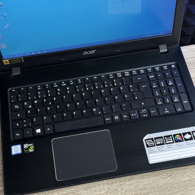 БВ Ноутбук Acer E5-575G-56Y2 15.6" FHD Intel Core i5-7200U 8 RAM 128 SSD 1000 HDD NVIDIA GTX 950M 2 ГБ