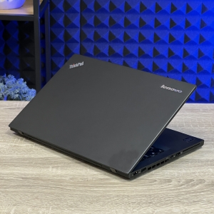 БВ Ноутбук Lenovo ThinkPad T450s 14.0" FHD IPS Intel Core i5-5300U 8 RAM 250 SSD Intel HD Graphics 5500