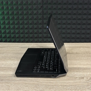 БВ Ноутбук Dell Alienware 13 FHD IPS 16 RAM 256 SSD Intel Core i7-5500U NVIDIA GTX 960M 2 ГБ