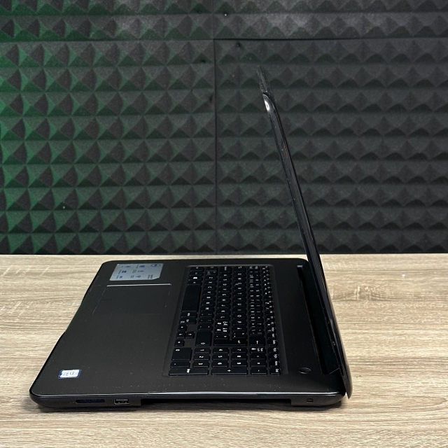 БВ Ноутбук Dell Inspiron 5767 17.3 Intel i5-7200U 8 RAM 240 SSD Intel HD Graphics 620