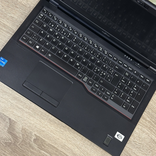 БВ Ноутбук Fujitsu LifeBook E5511 15.6 FHD IPS Intel i5-1135G7 8 RAM 256 SSD Intel Iris Xe Graphics