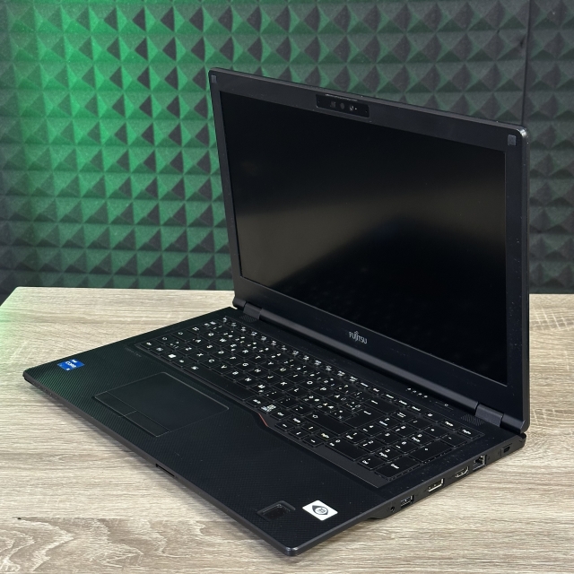 БВ Ноутбук Fujitsu LifeBook E5511 15.6 FHD IPS Intel i5-1135G7 8 RAM 256 SSD Intel Iris Xe Graphics