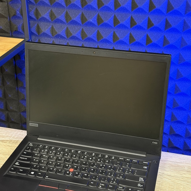 БВ Ноутбук Lenovo ThinkPad E490 14 FHD IPS i7-8565U 8 RAM 256 SSD AMD Radeon RX 550X 2 ГБ