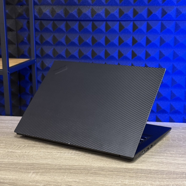 БВ Ноутбук Lenovo ThinkPad E490 14 FHD IPS i7-8565U 8 RAM 256 SSD AMD Radeon RX 550X 2 ГБ