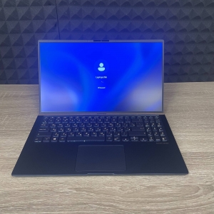БВ Ноутбук Asus ZenBook 15 15.6 FHD IPS Intel Core i5-8265U 8 RAM 512 SSD NVIDIA GTX 1050 2 ГБ