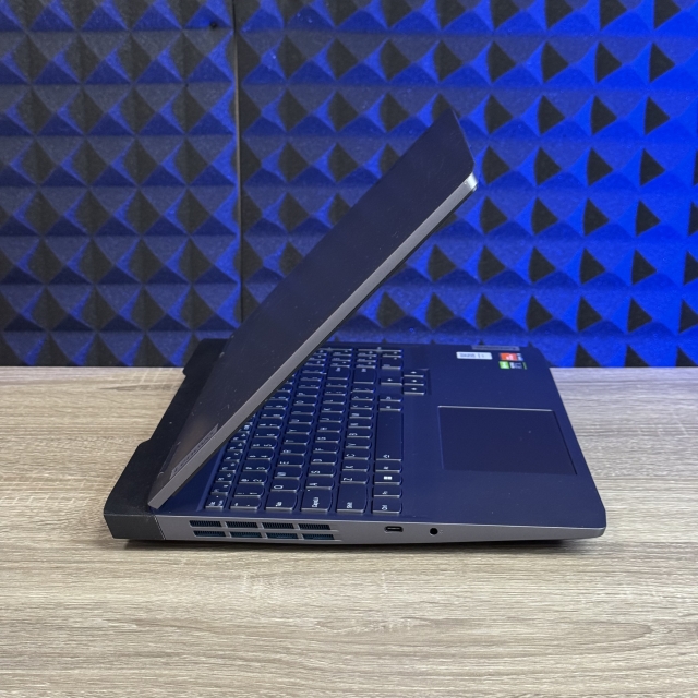 БВ Ноутбук Lenovo LOQ 15IRH8 15,6" 144Hz FHD IPS Intel Core i5-12450H 16 RAM 512 SSD NVIDIA RTX 4050 6 ГБ