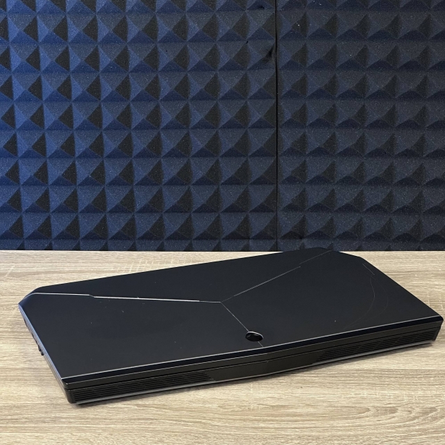 БВ Ноутбук Dell Alienware 17 R2 17.3 FHD IPS Intel Core i7-4710HQ 8 RAM 480 SSD NVIDIA GEFORCE GTX 970M 3 ГБ