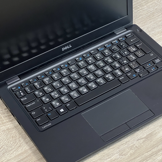 БВ Ноутбук Dell Latitude 5280 12.5" Intel i7-7600U 8 RAM 128 SSD Intel HD Graphics 620