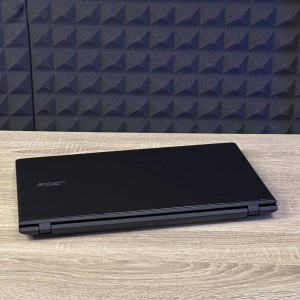 БВ Ноутбук Acer Aspire E5-576 15.6 FHD i7-7500U 8 RAM 240 SSD Intel HD Graphics 620
