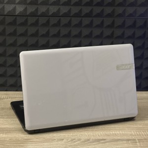 БВ Ноутбук Acer Aspire E1-772G 17.3 FHD Intel Core i5-4200M 8 RAM 240 SSD NVIDIA GeForce 820M 2 ГБ