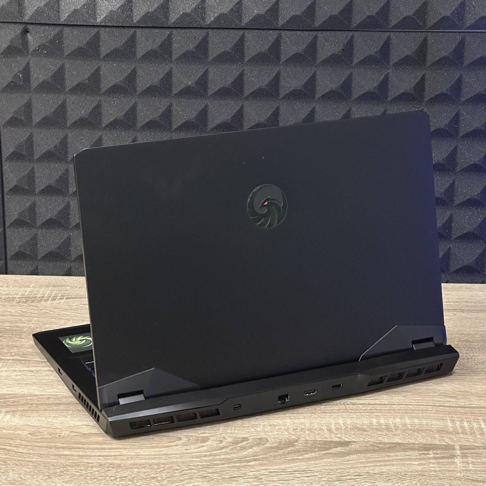 БВ Ноутбук MSI Alpha 17 C7V 17.3 2K IPS 240 Гц AMD Ryzen 9 7945HX 32 RAM 1000 SSD NVIDIA GEFORCE RTX 4070 8 ГБ