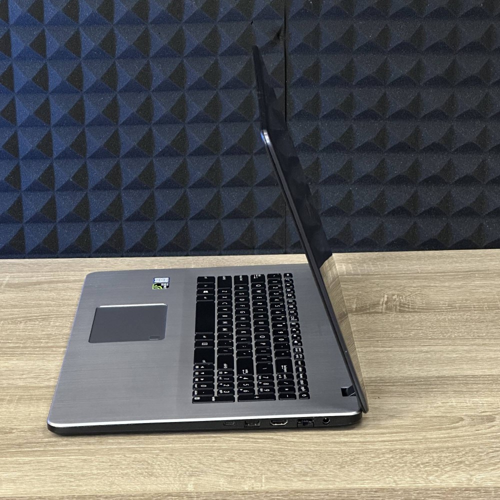БВ Ноутбук ASUS VivoBook 17 X705FD 17.3