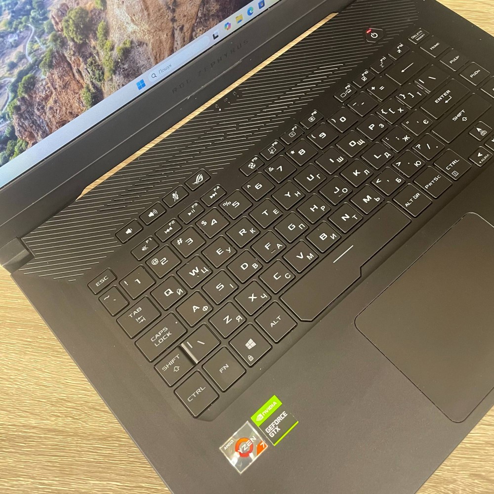 БВ Ноутбук Asus Rog Zephyrus G15 GA502DU-BR7N6 15.6 FHD IPS 120Hz Ryzen 7 3750H 16 RAM 512 SSD NVIDIA GEFORCE GTX 1660 TI 6 ГБ