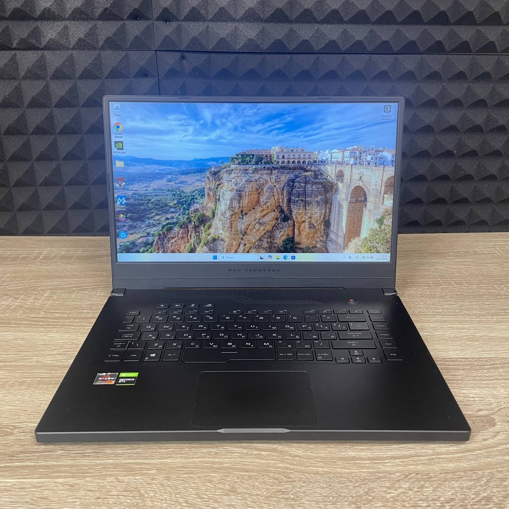 БВ Ноутбук Asus Rog Zephyrus G15 GA502DU-BR7N6 15.6 FHD IPS 120Hz Ryzen 7 3750H 16 RAM 512 SSD NVIDIA GEFORCE GTX 1660 TI 6 ГБ