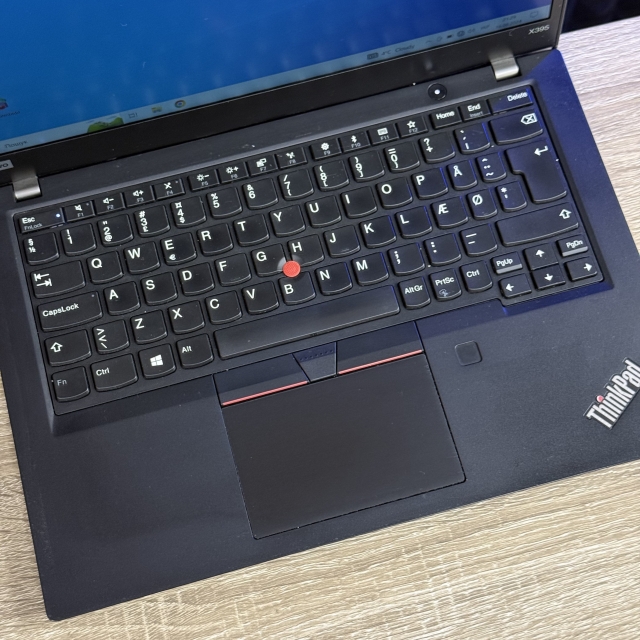 БВ Ноутбук Lenovo ThinkPad X395 13.3" FHD IPS AMD Ryzen 7 Pro 3700U 16 RAM 256 SSD AMD Radeon RX Vega 10