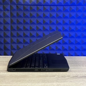 БВ Ноутбук Dell Alienware M15 P79F 15.6" IPS FHD 144 Hz Intel i7-9750H 16 RAM 512 SSD NVIDIA GTX 1660 TI 6 ГБ