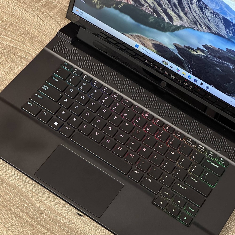 БВ Ноутбук Dell Alienware M15 P87F 15.6