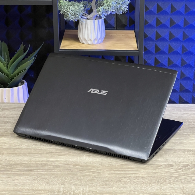 БВ Ноутбук Asus Rog Strix FX502V 15.6" FHD Intel  i7-7700HQ 16 RAM 128 SSD 1000 HDD NVIDIA GTX 1060 3 ГБ