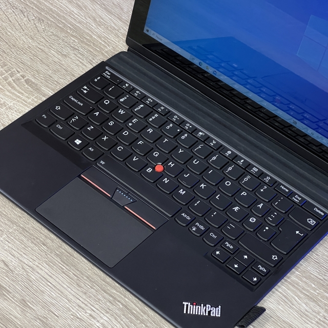 БВ Ноутбук Lenovo Thinkpad Tablet X1 Gen 2 12" 2K IPS TOUCH Intel i5-7Y57 8 RAM 256 SSD Intel HD Graphics 615